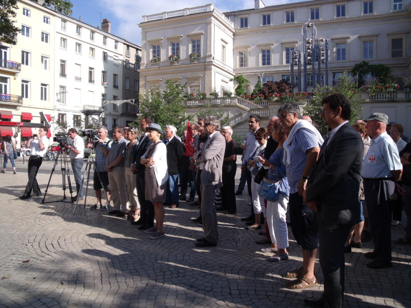 Assistane à hommage Jaurès